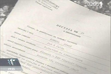 Specjalne wydanie głównych "Wiadomości" 13 grudnia 2006 roku - 25. rocznica ogłoszenia stanu wojennego.
www.TVPmaniak.tv.pl #tvp #tvp1 #wiadomości #gawryluk #dorota #StanWojenny #tvpmaniak