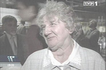 Specjalne wydanie głównych "Wiadomości" 13 grudnia 2006 roku - 25. rocznica ogłoszenia stanu wojennego.
www.TVPmaniak.tv.pl #tvp #tvp1 #wiadomości #gawryluk #dorota #StanWojenny #tvpmaniak