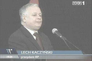 Specjalne wydanie głównych "Wiadomości" 13 grudnia 2006 roku - 25. rocznica ogłoszenia stanu wojennego.
www.TVPmaniak.tv.pl #tvp #tvp1 #wiadomości #gawryluk #dorota #StanWojenny #tvpmaniak