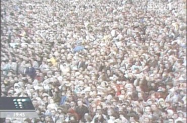 Specjalne wydanie głównych "Wiadomości" 13 grudnia 2006 roku - 25. rocznica ogłoszenia stanu wojennego.
www.TVPmaniak.tv.pl #tvp #tvp1 #wiadomości #gawryluk #dorota #StanWojenny #tvpmaniak