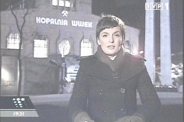 Specjalne wydanie głównych "Wiadomości" 13 grudnia 2006 roku - 25. rocznica ogłoszenia stanu wojennego.
www.TVPmaniak.tv.pl #tvp #tvp1 #wiadomości #gawryluk #dorota #StanWojenny #tvpmaniak