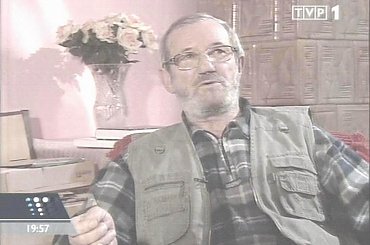 Specjalne wydanie głównych "Wiadomości" 13 grudnia 2006 roku - 25. rocznica ogłoszenia stanu wojennego.
www.TVPmaniak.tv.pl #tvp #tvp1 #wiadomości #gawryluk #dorota #StanWojenny #tvpmaniak