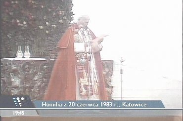 Specjalne wydanie głównych "Wiadomości" 13 grudnia 2006 roku - 25. rocznica ogłoszenia stanu wojennego.
www.TVPmaniak.tv.pl #tvp #tvp1 #wiadomości #gawryluk #dorota #StanWojenny #tvpmaniak