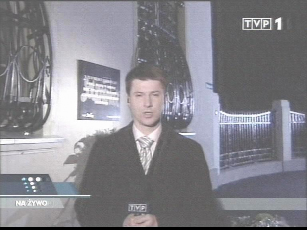 Specjalne wydanie głównych "Wiadomości" 13 grudnia 2006 roku - 25. rocznica ogłoszenia stanu wojennego.
www.TVPmaniak.tv.pl #tvp #tvp1 #wiadomości #gawryluk #dorota #StanWojenny #tvpmaniak