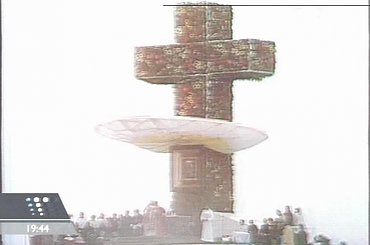 Specjalne wydanie głównych "Wiadomości" 13 grudnia 2006 roku - 25. rocznica ogłoszenia stanu wojennego.
www.TVPmaniak.tv.pl #tvp #tvp1 #wiadomości #gawryluk #dorota #StanWojenny #tvpmaniak