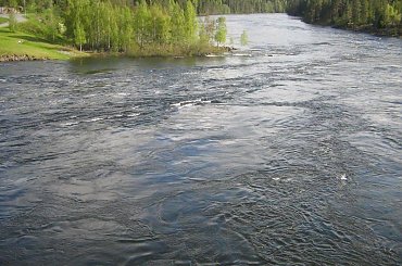 Piekno Norwegii #Norwegia #natura #słonce #zima #śnieg #woda #rzeka #drzewa
