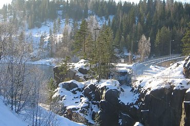 Piekno Norwegii #Norwegia #natura #słonce #zima #śnieg #woda #rzeka #drzewa