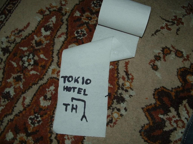 TOKIO HOTEL SUCK !!!