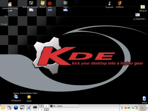 Mimo, że jest dostępnych wiele managerów okien, jak Gnome, Xfce, ja wolę KDE