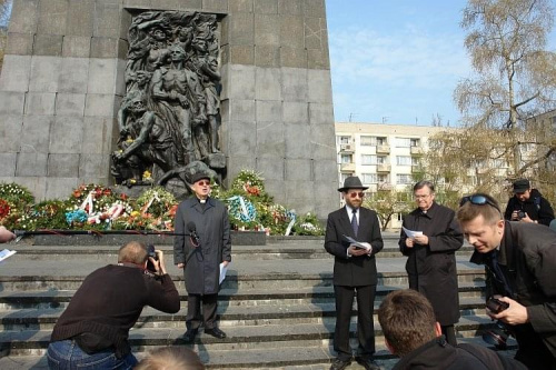 Miejsca związane z pamięcią oGettcie Warszawskim.