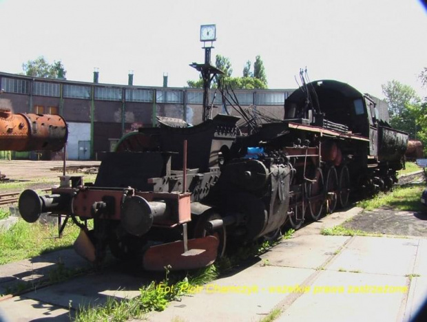 Ty2-911 w trakcie naprawy w Interlok Piła - 03.06.2006 #Ty2 #Piła #parowozy